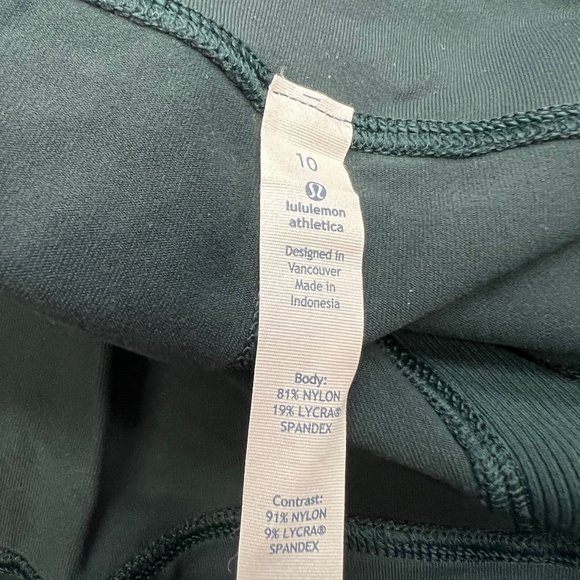 NEW Lululemon Women's Om & Roam Untight Tight Leggings Pants Fuel Green 10 - Picture 2 of 3